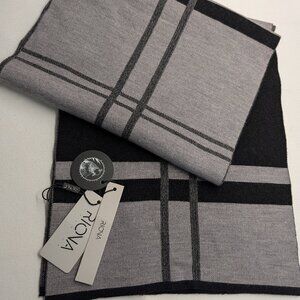 Riona Men's Scarf Made with Australian Merino Wool Blend - NWT